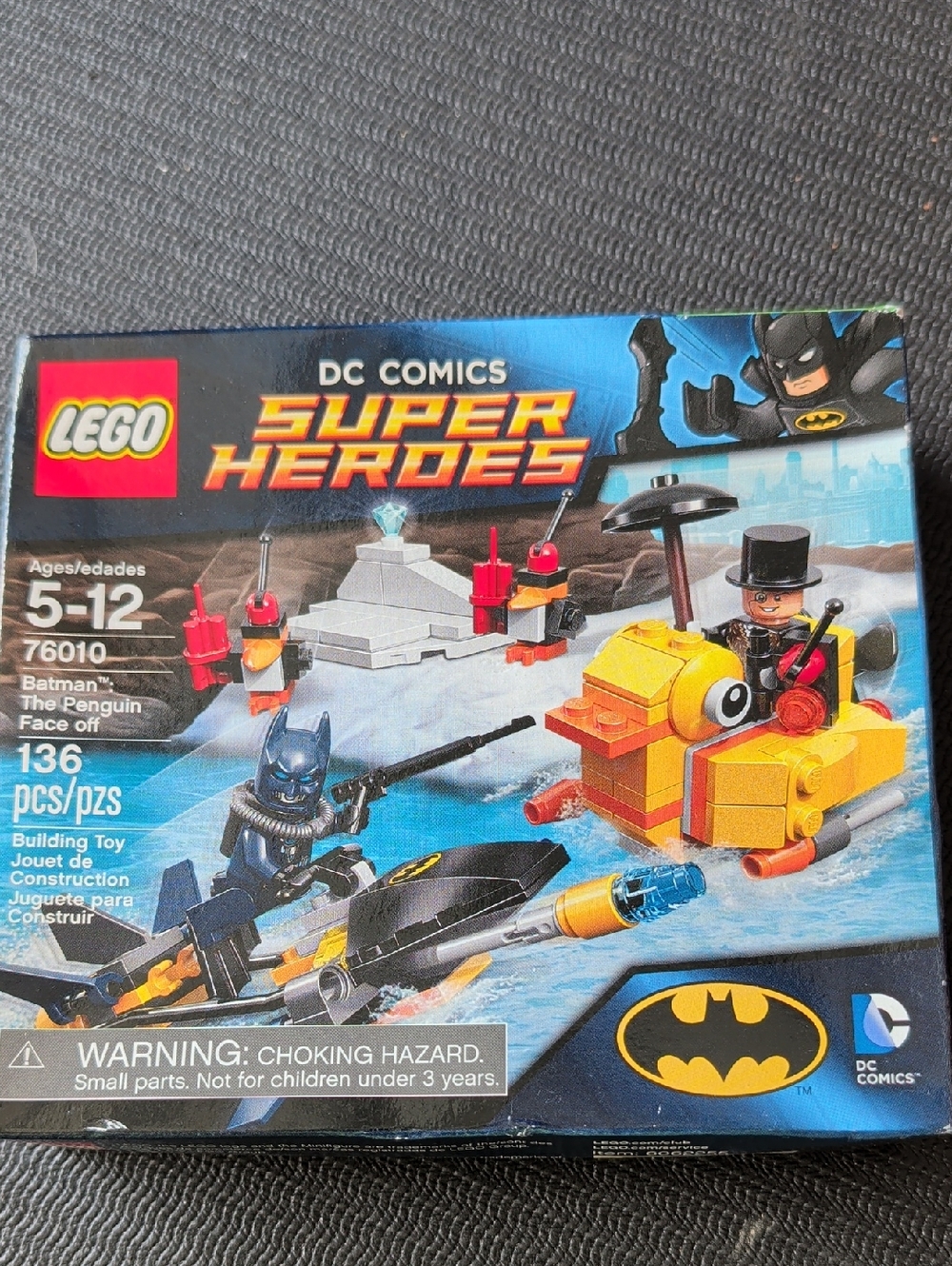 76010 LEGO DC Comics Super Heroes Batman: The Penguin Face Off